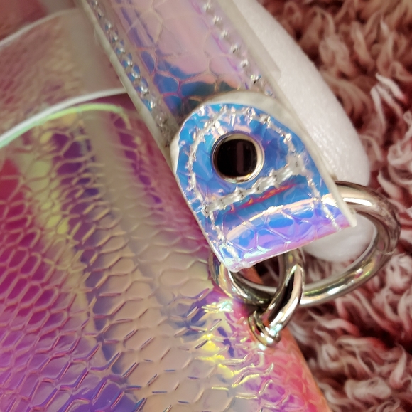 Hello TOO MARCH MADNESS AND THUS ITEM HASIT 3am opalescent in pink/blue hues bag - Picture 3 of 7